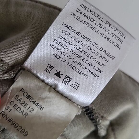 LEVEL 99 CARGO PANTS SAGE GREEN SUNWASHED SNAP POCKETS REVOLVE 31 - Picture 10 of 10